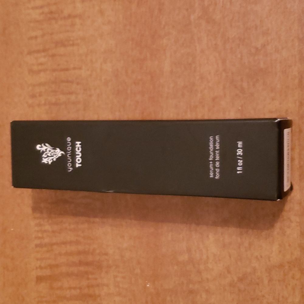Younique liquid foundation